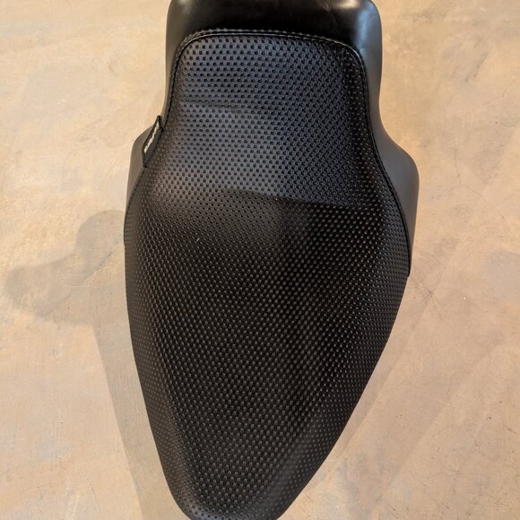 Hd LePera Solo Seat - Picture 2 of 15
